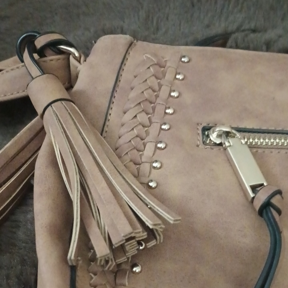 Brown Studded Crossbody Bag With Tassel Accessories Purse Western Flare - Picture 2 of 3